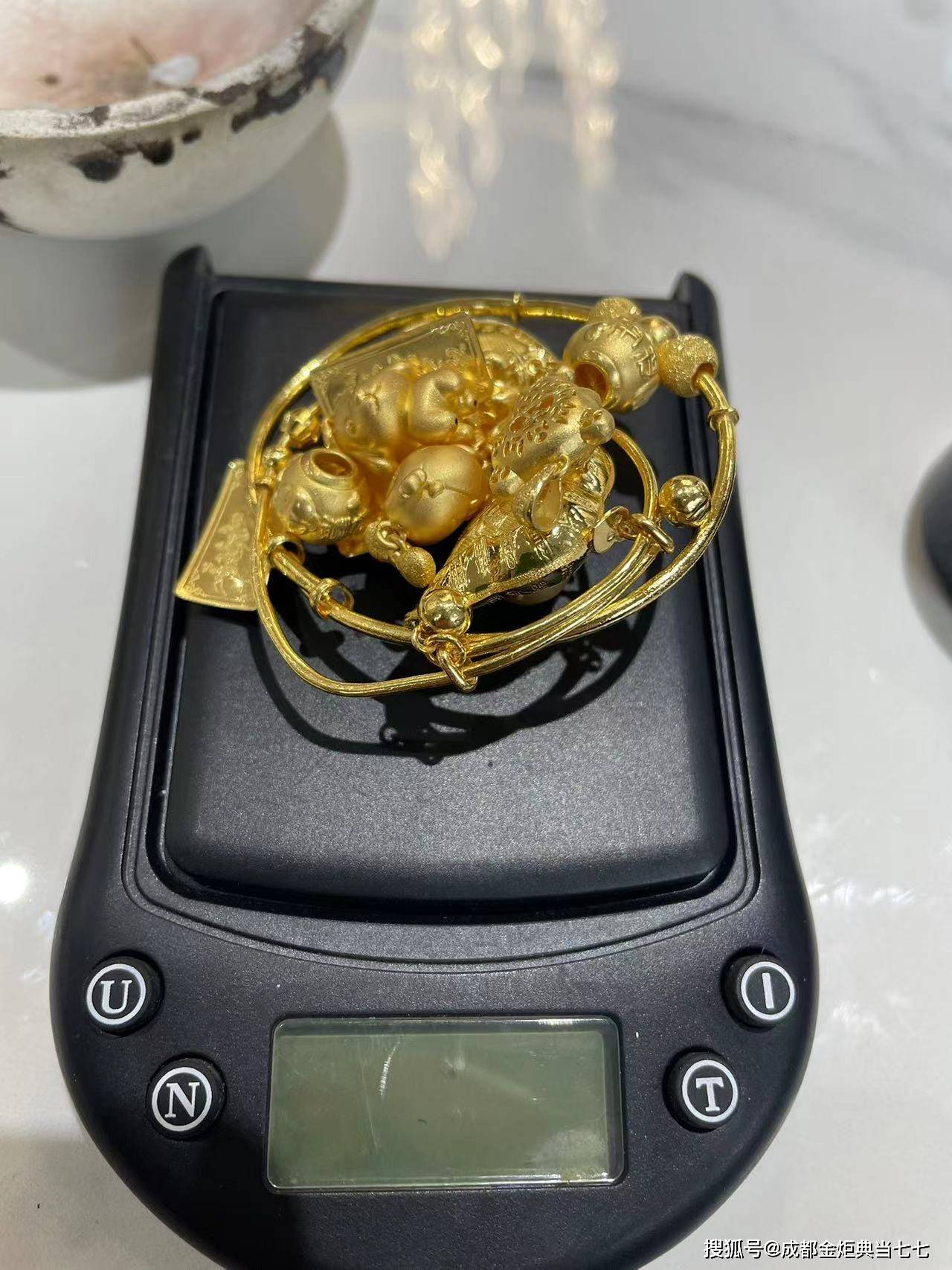 孟津最新24小时上门回收金价方法分析(最方便真实的孟津24小时上门回收黄金方法)